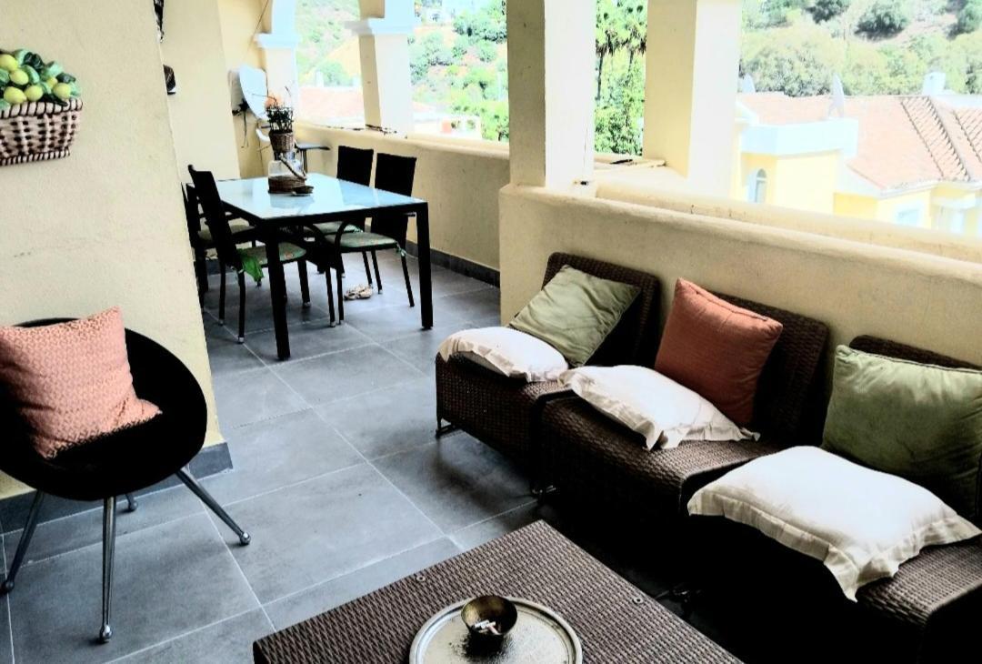 Bedroom, With A Share Bathroom In A Bed And Breakfast Place Màlaga Exteriér fotografie